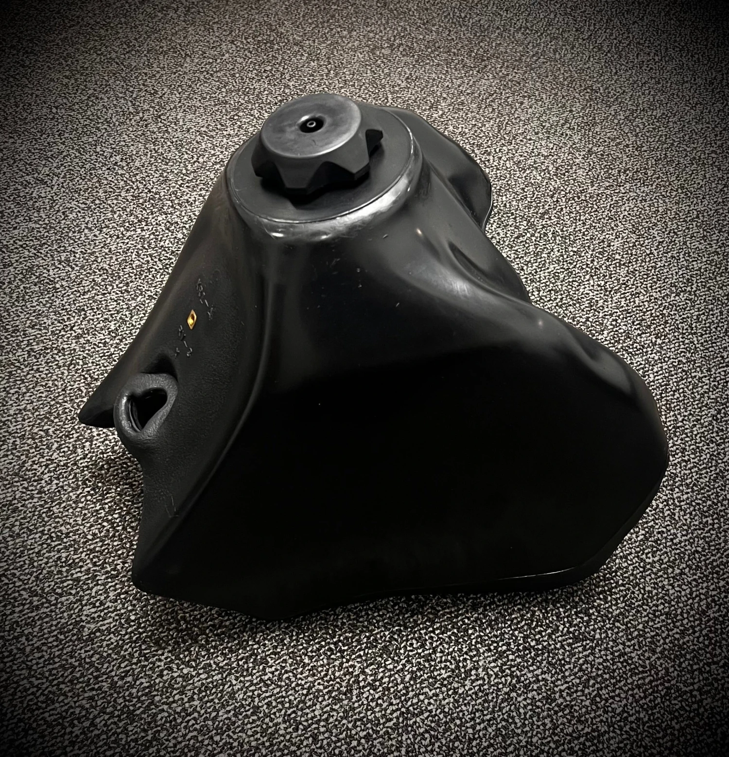 4.0 Gal Fuel Tank #12221 3 4.0 Gal Fuel Tank #12221