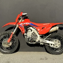 3.0 Gal Fuel Tank #12255 -Motorcycle Parts Store 112255 R2INSTALLED scaled