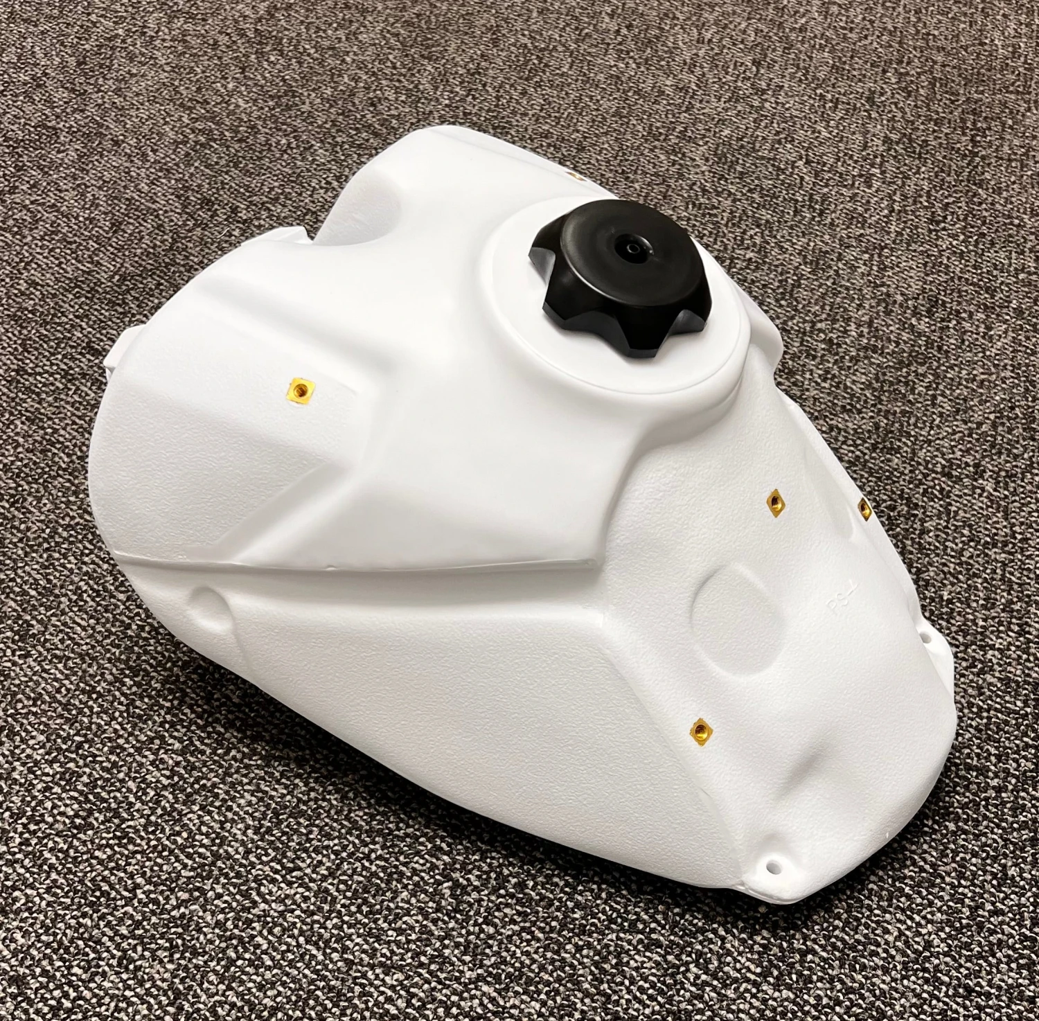 4.9 Gal Fuel Tank #24104 4 4.9 Gal Fuel Tank #24104 - Image 2