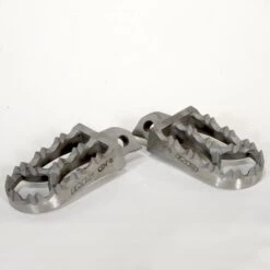 Core Enduro Footpegs #43111